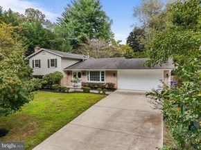 11905 Ambleside Drive, Potomac MD 20854