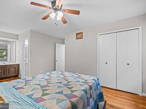 11905 Ambleside Drive, Potomac MD 20854