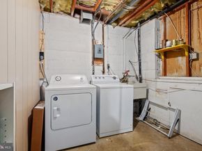 11905 Ambleside Drive, Potomac MD 20854