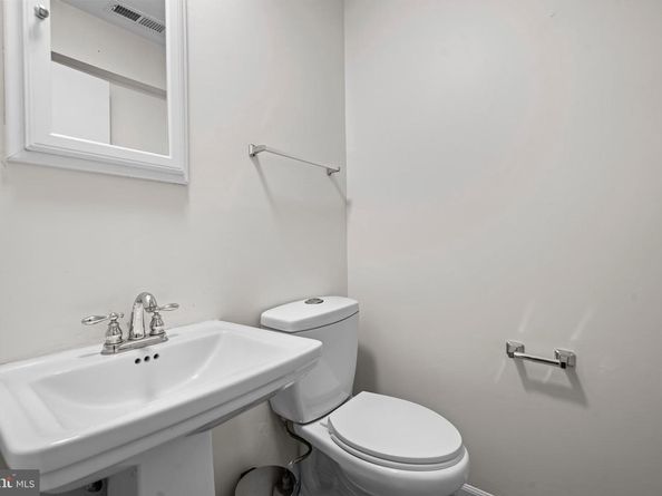 11905 Ambleside Drive, Potomac MD 20854