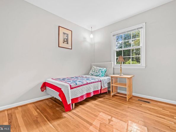 11905 Ambleside Drive, Potomac MD 20854