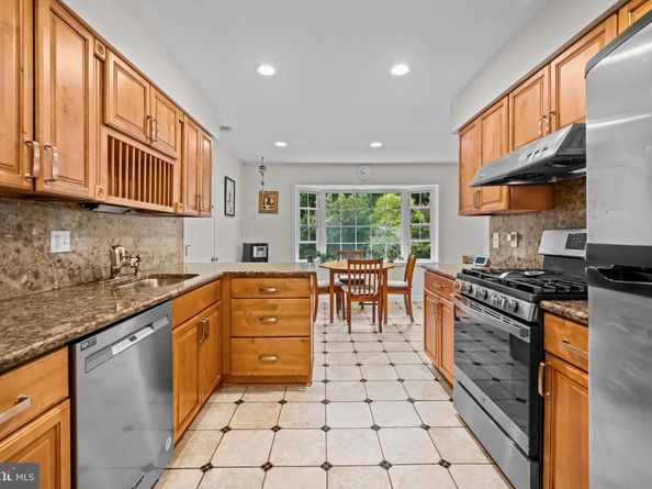 11905 Ambleside Drive, Potomac MD 20854