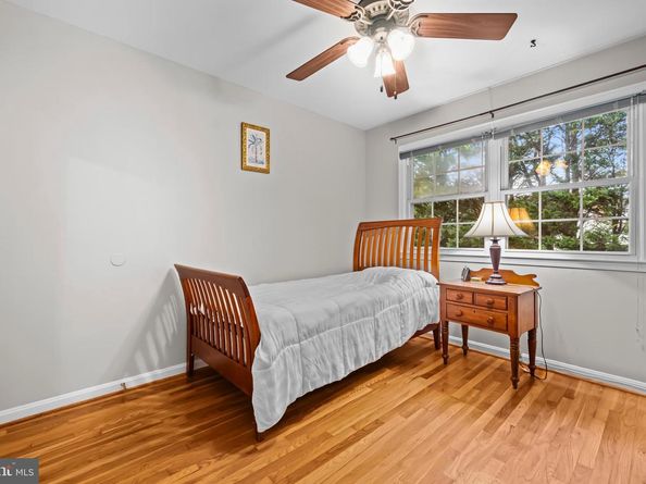 11905 Ambleside Drive, Potomac MD 20854