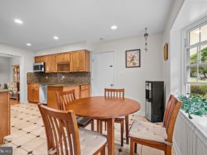 11905 Ambleside Drive, Potomac MD 20854