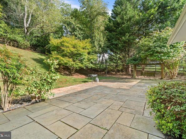 11905 Ambleside Drive, Potomac MD 20854