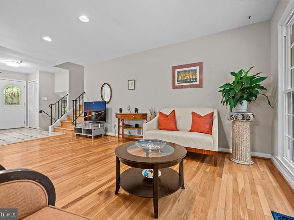 11905 Ambleside Drive, Potomac MD 20854