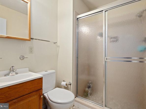 11905 Ambleside Drive, Potomac MD 20854