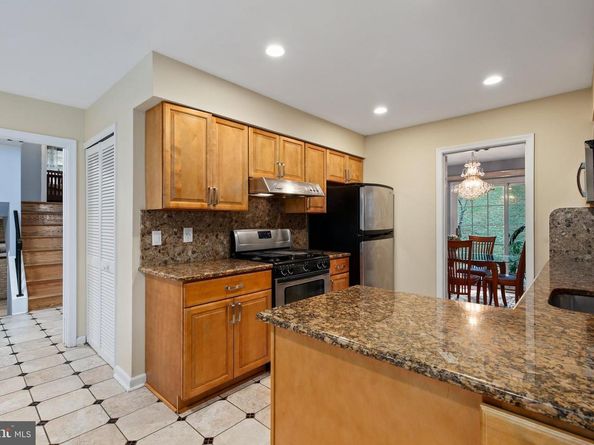 11905 Ambleside Drive, Potomac MD 20854