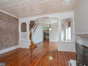 576 Hermitage Street, Philadelphia PA 19128