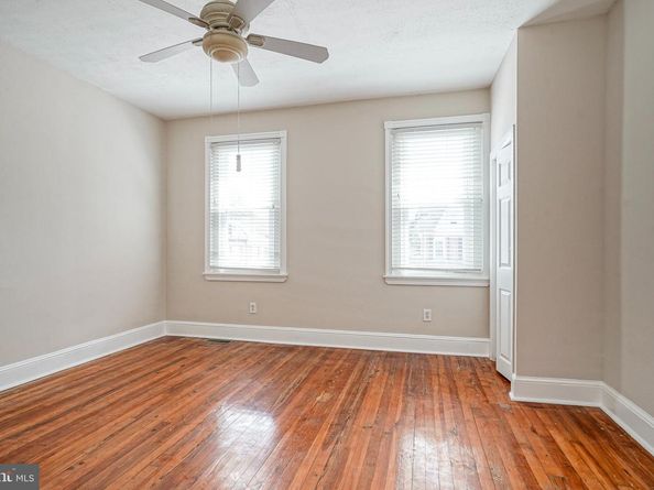 576 Hermitage Street, Philadelphia PA 19128