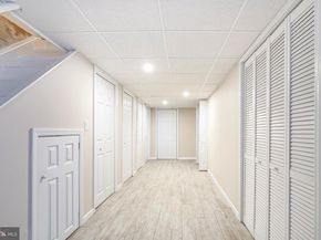 576 Hermitage Street, Philadelphia PA 19128