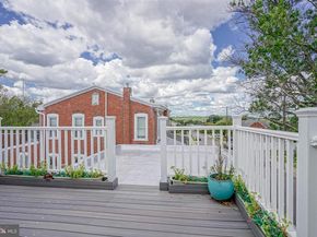 576 Hermitage Street, Philadelphia PA 19128