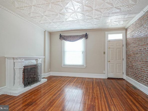576 Hermitage Street, Philadelphia PA 19128