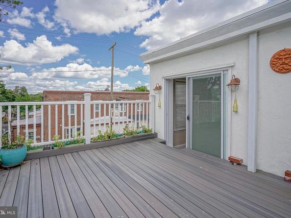576 Hermitage Street, Philadelphia PA 19128
