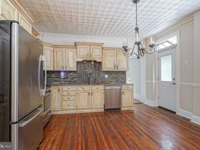 576 Hermitage Street, Philadelphia PA 19128