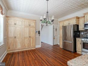 576 Hermitage Street, Philadelphia PA 19128