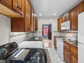 1232 Wilshire Drive, Herndon VA 20170