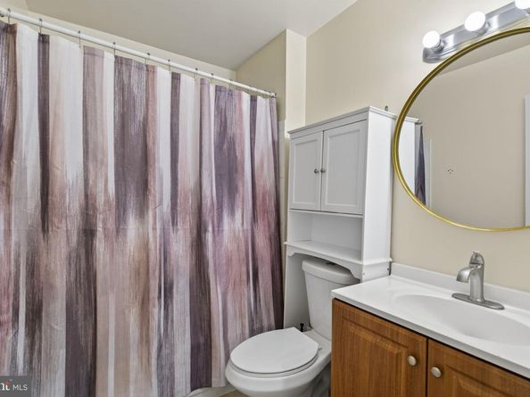 1232 Wilshire Drive, Herndon VA 20170