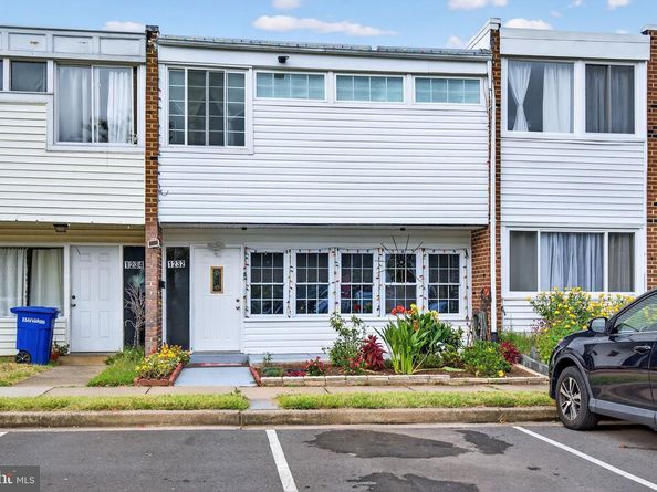 1232 Wilshire Drive, Herndon VA 20170