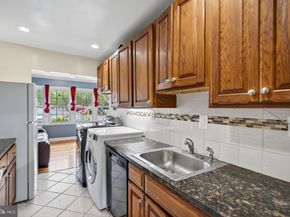 1232 Wilshire Drive, Herndon VA 20170