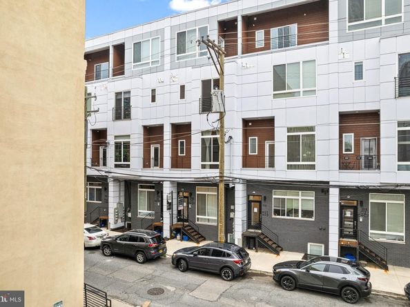 1115 N American Street 4D, Philadelphia PA 19123