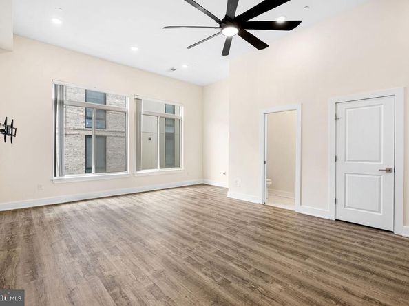 1115 N American Street 4D, Philadelphia PA 19123