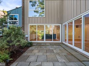 11478 Links Drive, Reston VA 20190