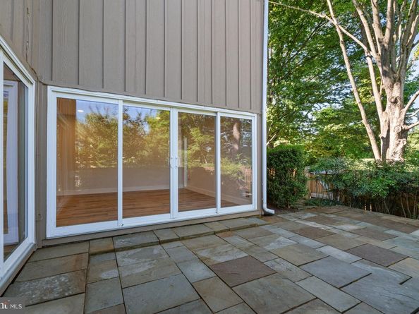 11478 Links Drive, Reston VA 20190