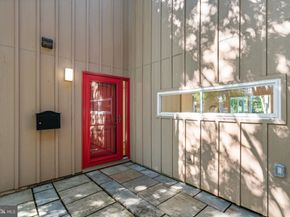 11478 Links Drive, Reston VA 20190