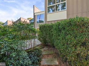 11478 Links Drive, Reston VA 20190