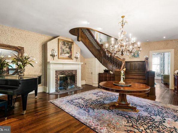 312 S Waterloo Road, Devon PA 19333