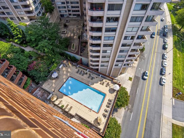 4550 N Park Avenue 1005, Chevy Chase MD 20815