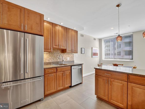 4550 N Park Avenue 1005, Chevy Chase MD 20815