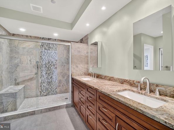 4550 N Park Avenue 1005, Chevy Chase MD 20815