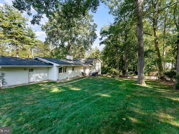 2425 Hunter Mill Road, Vienna VA 22181