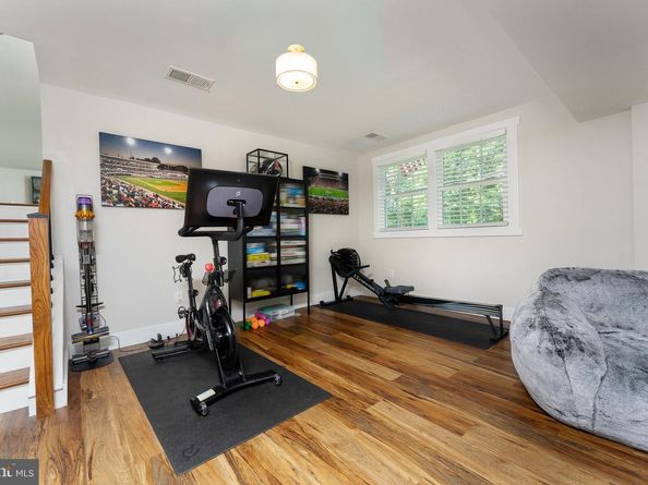 2425 Hunter Mill Road, Vienna VA 22181