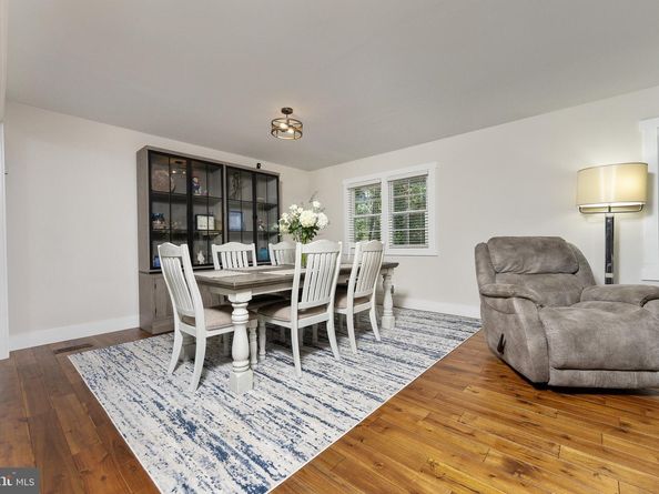 2425 Hunter Mill Road, Vienna VA 22181