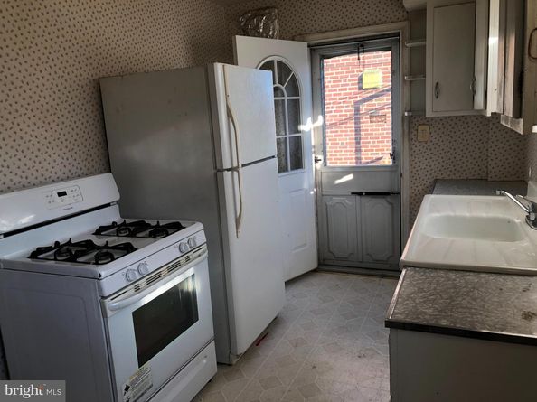 2812 Guilford Street, Philadelphia PA 19152