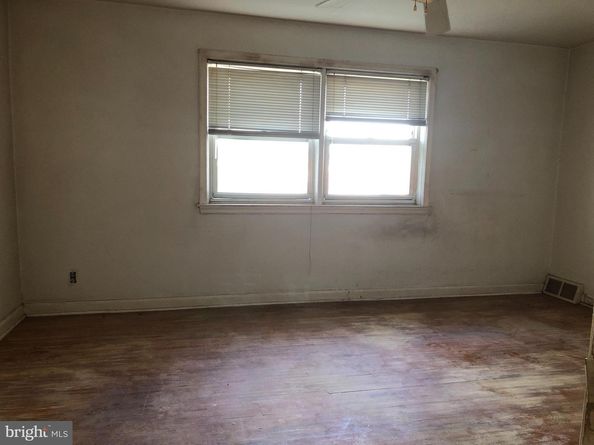 2812 Guilford Street, Philadelphia PA 19152