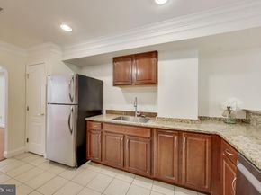 429 Shepherd Street NW 1, Washington DC 20011