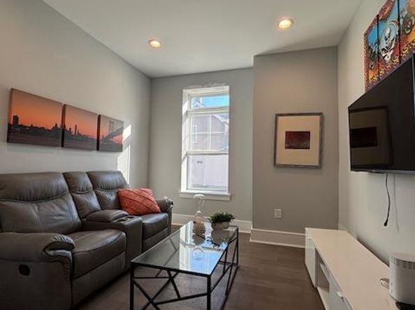 537 Apple Street 104, Conshohocken PA 19428
