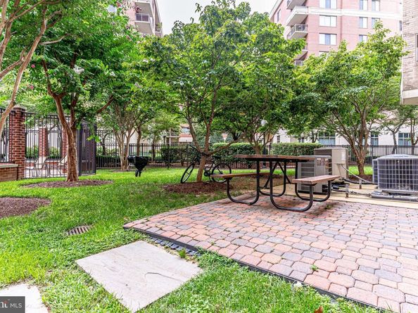 901 N Monroe Street 1408, Arlington VA 22201