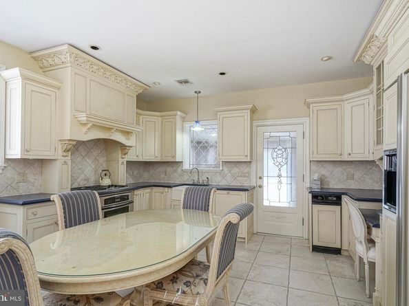 2533 S Lambert Street, Philadelphia PA 19145