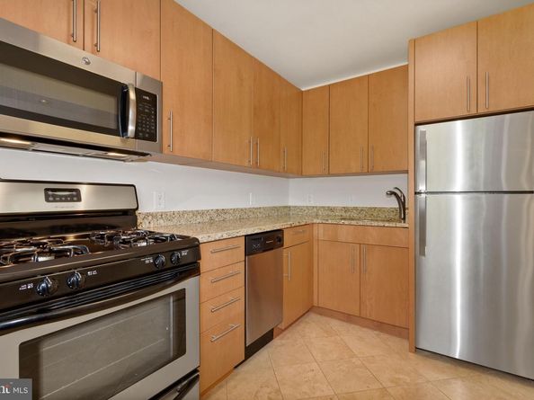 2001 Allen Place NW 301, Washington DC 20009