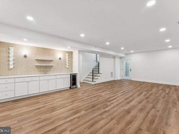 5017 17TH Street N, Arlington VA 22207