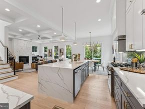 5017 17TH Street N, Arlington VA 22207