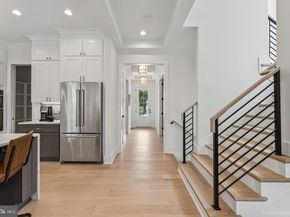 5017 17TH Street N, Arlington VA 22207