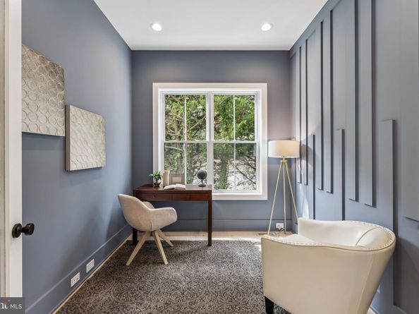 5017 17TH Street N, Arlington VA 22207