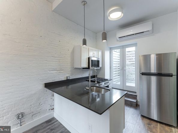 2208 Taggert Street, Philadelphia PA 19125