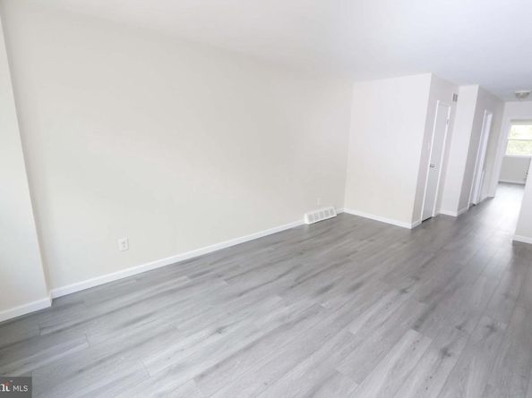 110 Nandina Street, Philadelphia PA 19116